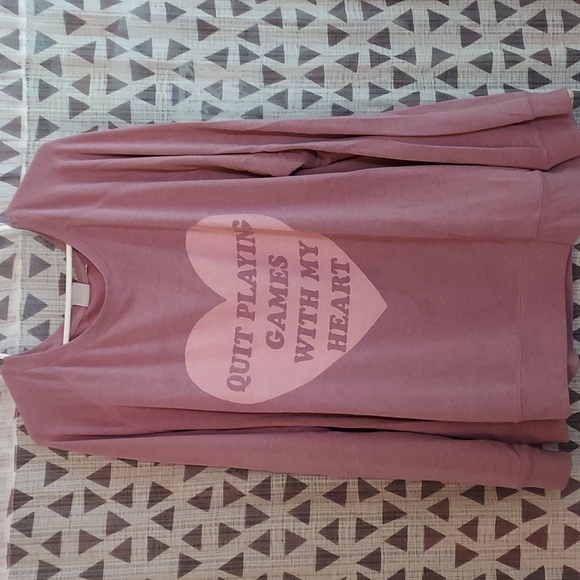 COPY - Cozy sweatshirt - Picture 1 of 2